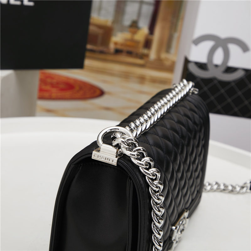 BOY Chanel HANDBAG Lambskin Black B