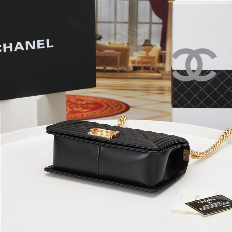 BOY Chanel HANDBAG Lambskin Black B