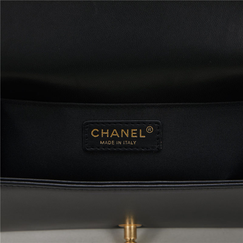 BOY Chanel HANDBAG Lambskin Black B