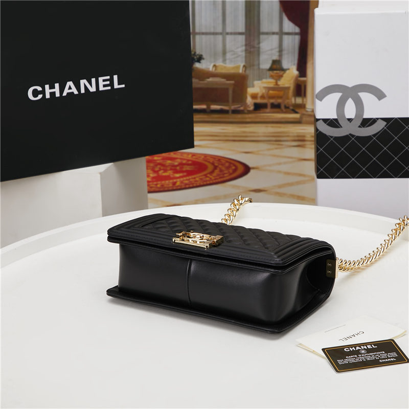 BOY Chanel HANDBAG Lambskin Black B