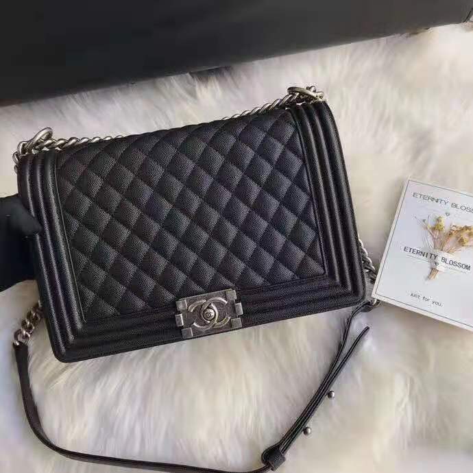 LARGE BOY Chanel HANDBAG Grained Calfskin Black High