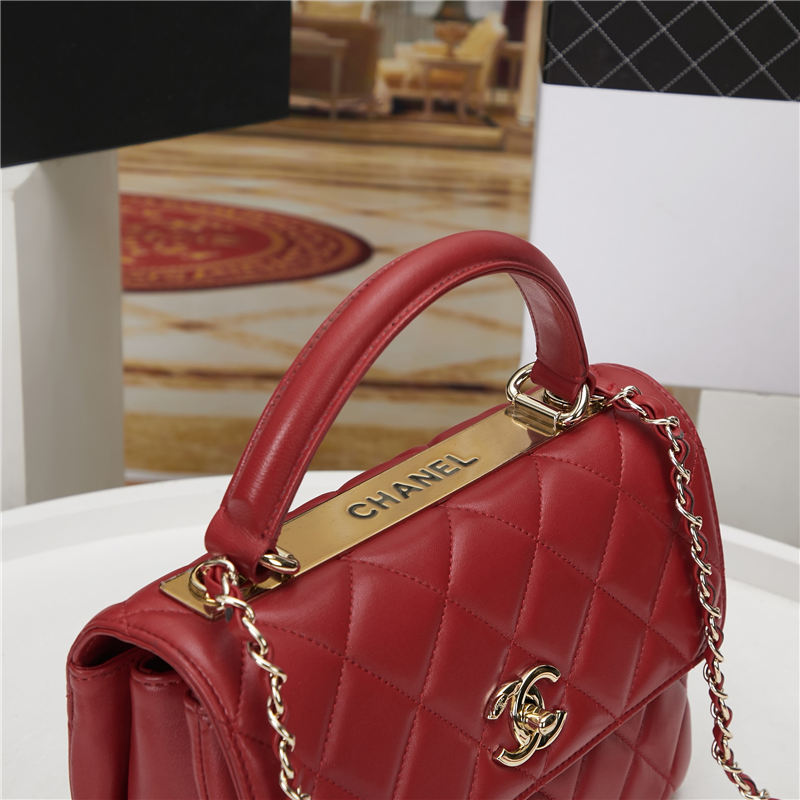 SMALL FLAP BAG WITH TOP HANDLE Lambskin Gold Metal Red B