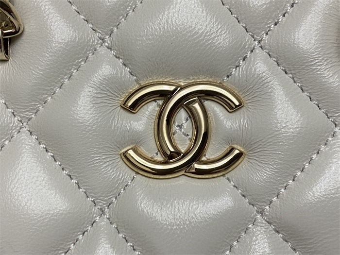 Chanel SMALL TOTE AS5130 Shiny Lambskin & Gold-Tone Metal White High