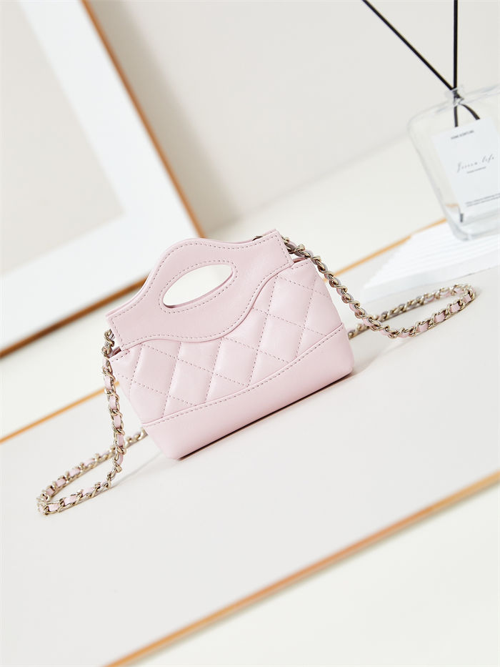 Chanel CLUTCH WITH CHAIN AP3875 Shiny Lambskin & Gold-Tone Metal Pink A