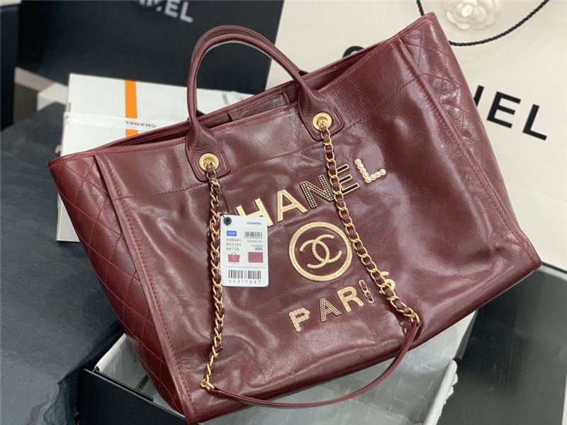 LARGE SHOPPING BAG Shiny Calfskin, Crystal Pearls, Strass, Enamel, Gold-Tone & Ruthenium-Finish Metal Burgundy High