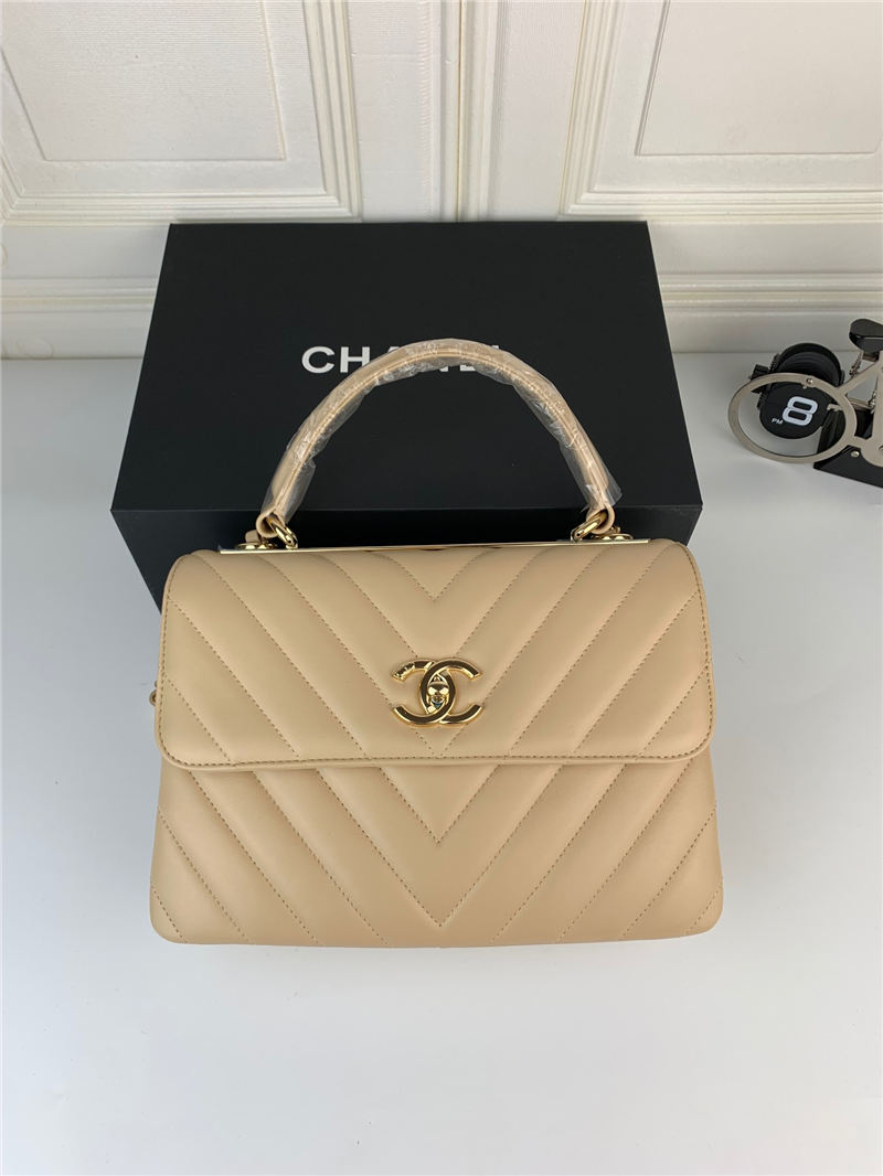 SMALL FLAP BAG WITH TOP HANDLE Chevrons Pattern Lambskin Gold Metal Beige B