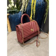 SMALL FLAP BAG WITH TOP HANDLE Chevrons Pattern Grained Calfskin Burgundy Gold Metal High