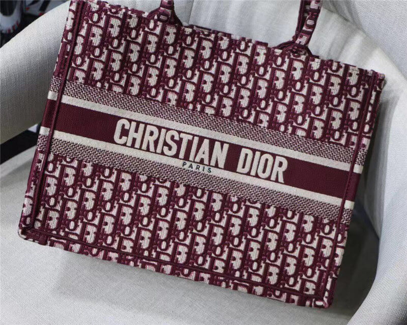 MEDIUM Dior BOOK TOTE Dior Oblique Embroidery Burgundy High