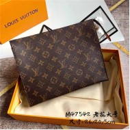 Louis Vuitton TOILETRY POUCH 26 High