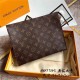 Louis Vuitton TOILETRY POUCH 26 High