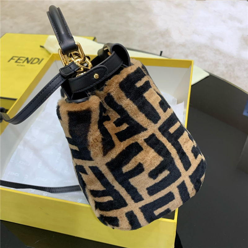 PEEKABOO shearling bag High