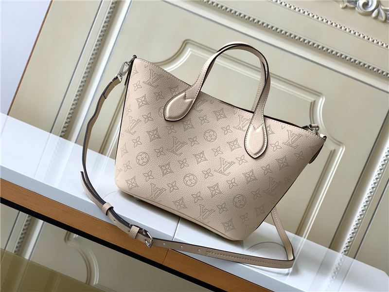 Louis Vuitton Blossom PM Mahina perforated calfskin leather M21909 High