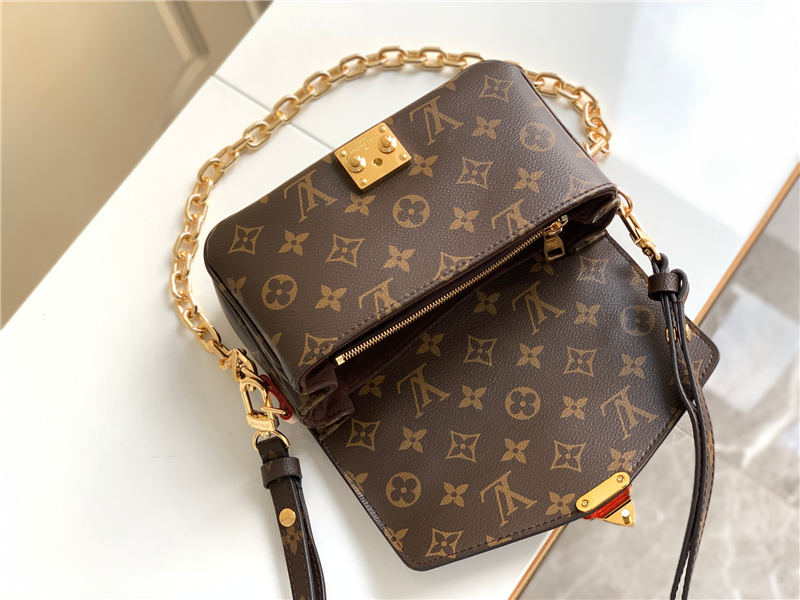 Louis Vuitton POCHETTE MÉTIS EAST WEST Monogram coated canvas M46279 High