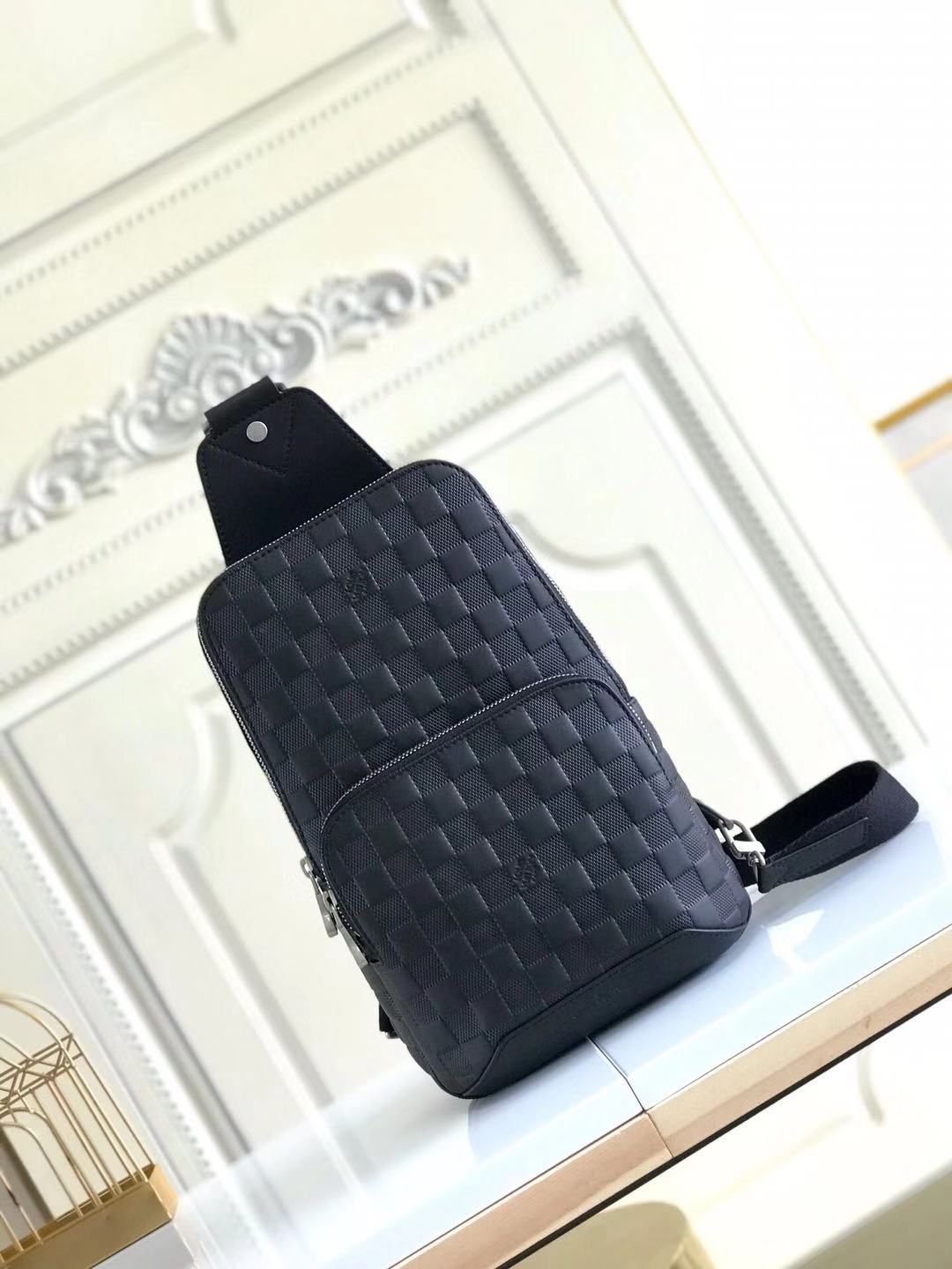 Louis Vuitton AVENUE SLING BAG Damier Infini High