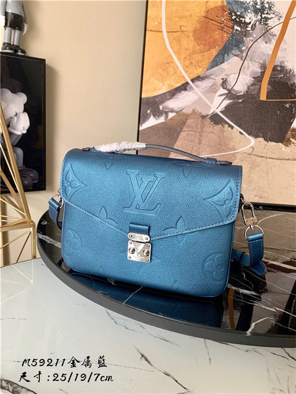 Louis Vuitton POCHETTE MÉTIS Embossed grained cowhide leather Steel Blue High