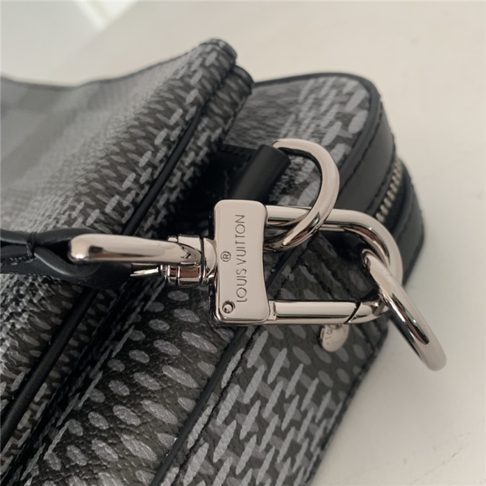 Louis Vuitton TRIO MESSENGER High