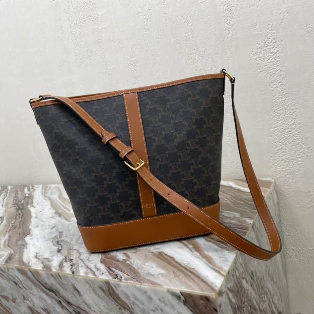 Celine MEDIUM BUCKET IN TRIOMPHE CANVAS AND CALFSKIN High