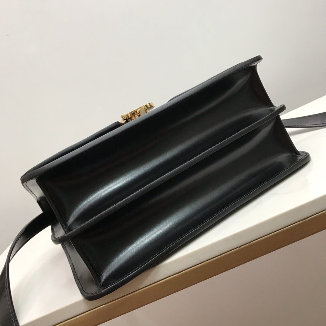 Medium Leather TB Bag Black High