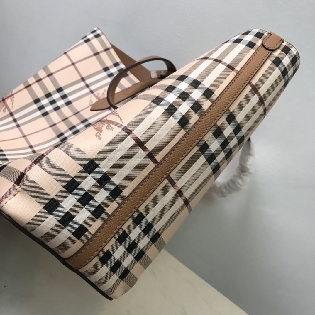 Burberry Tote Brown High