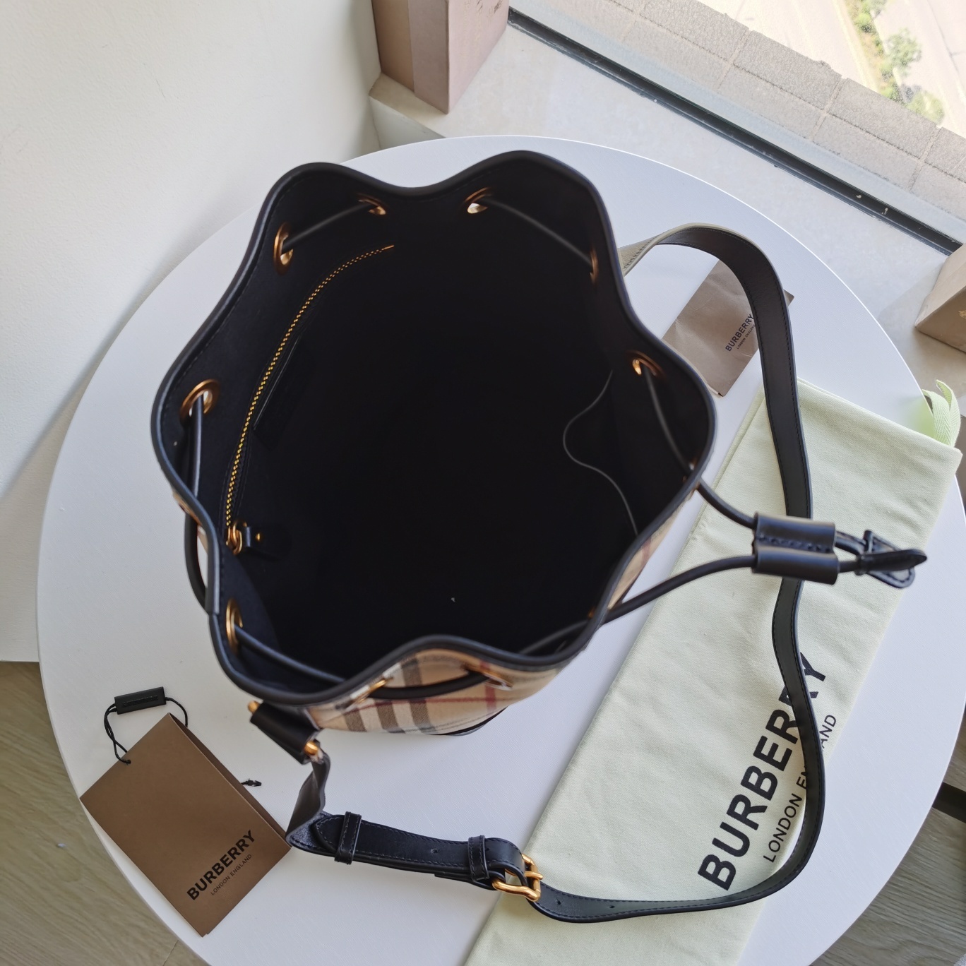 Burberry Bucket Bag High