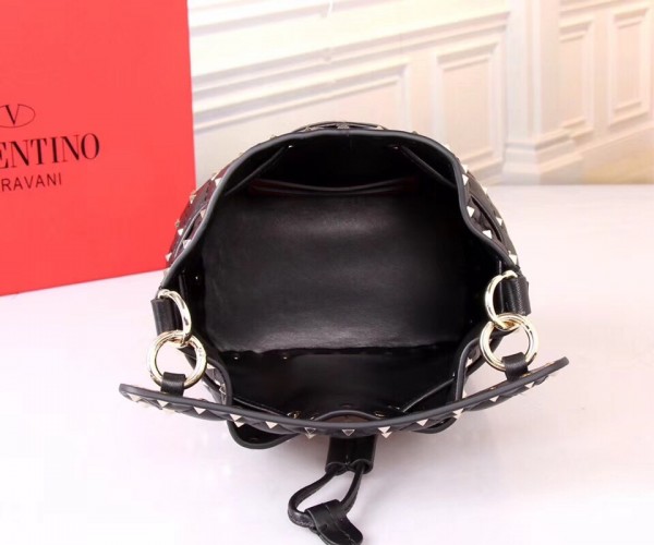 Valentino Small Spike Bucket Bag Noir High