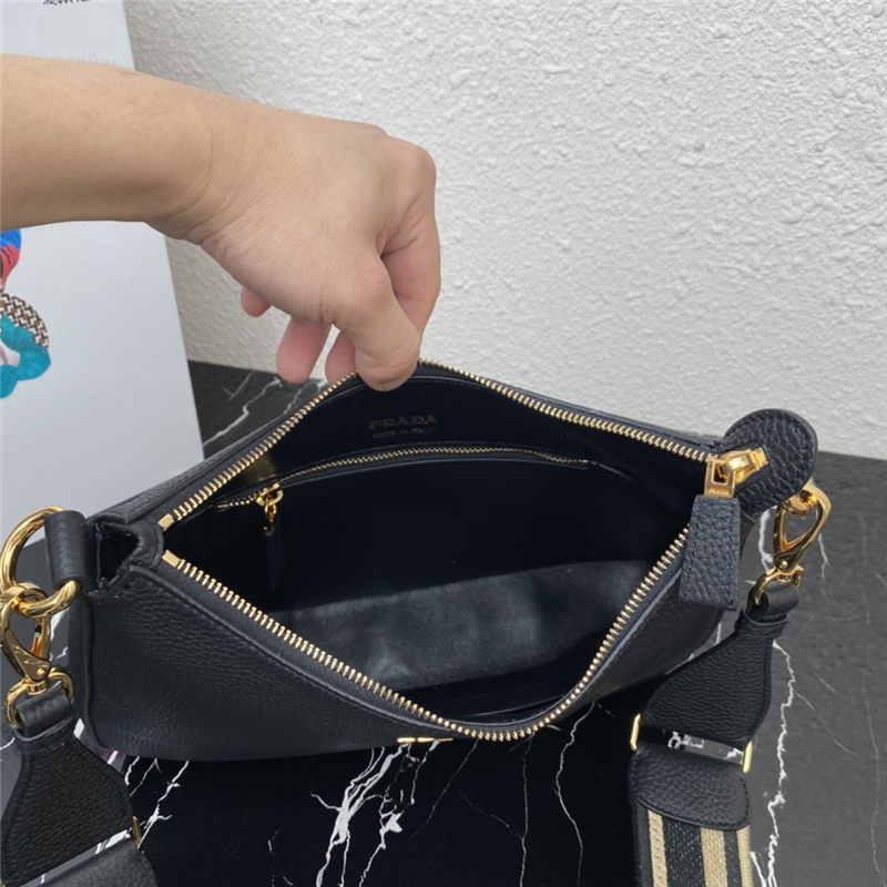 Prada Leather bag 1BC178 Black High