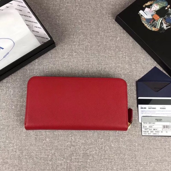 Prada Zipped Wallet In Red Saffiano Leather High