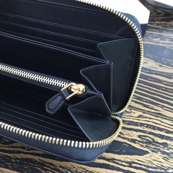 Prada Zipped Wallet In Black Saffiano Leather High