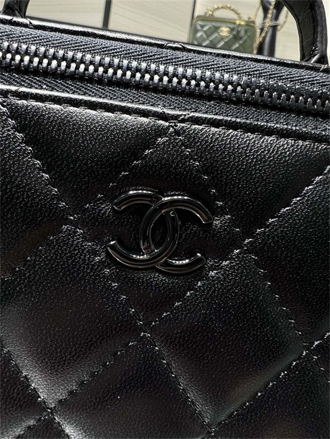 Chanel VANITY WITH CHAIN AP2199 Lambskin Gold-Tone Metal Black High