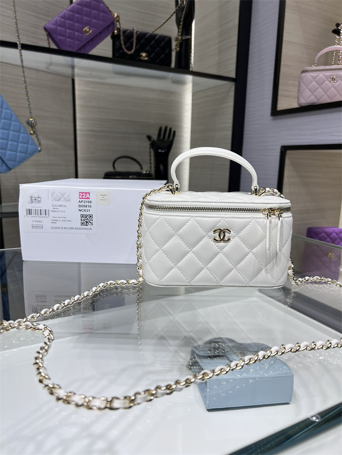 Chanel VANITY WITH CHAIN AP2199 Lambskin Gold-Tone Metal White High