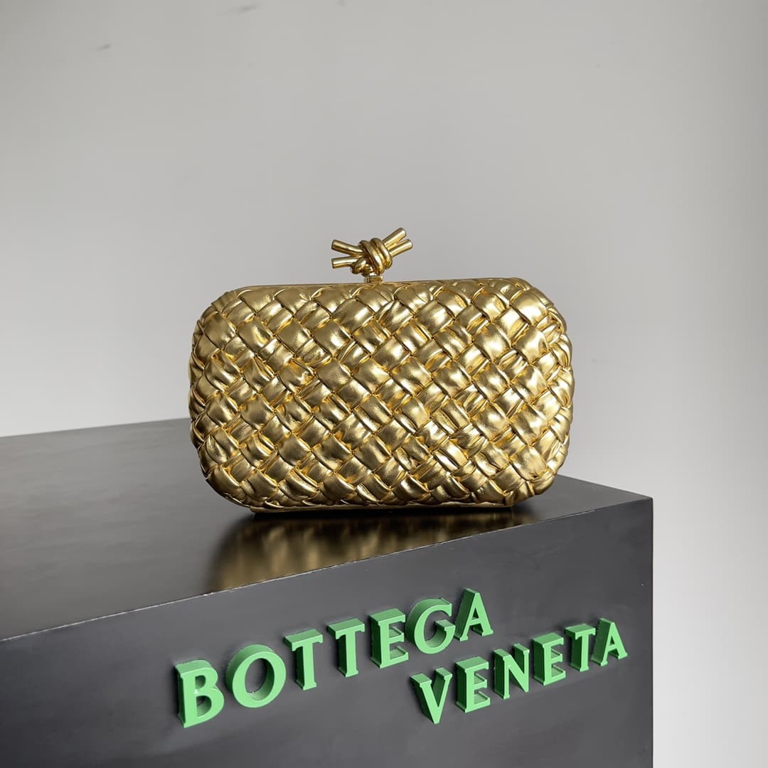 BV Knot Minaudière Clutch Lambskin High