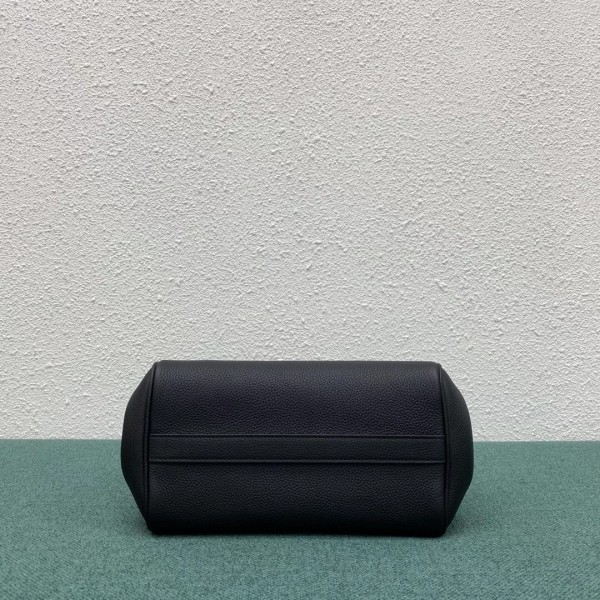 Celine Small Folded Cabas In Black Grained Calfskin High