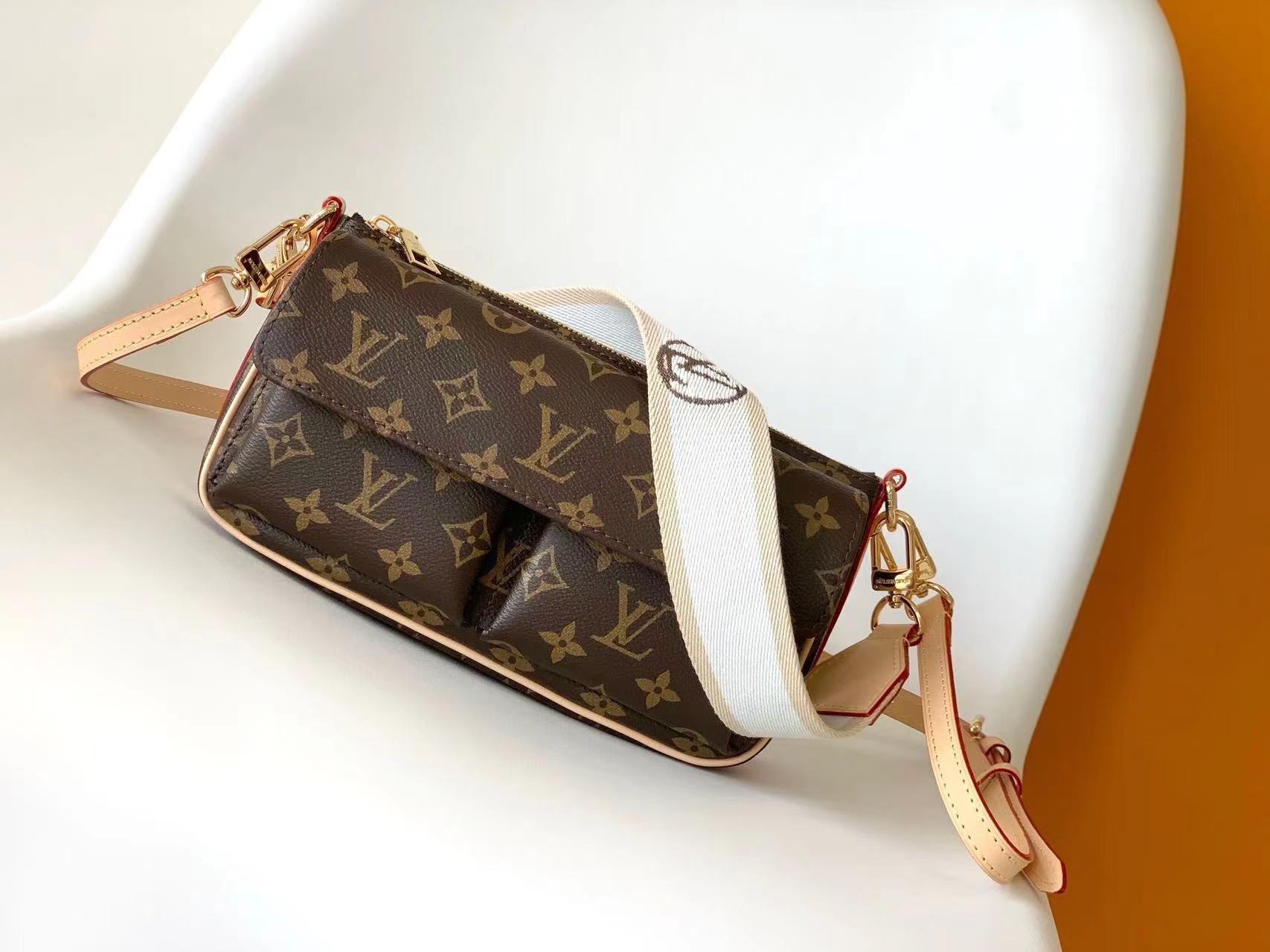 Louis Vuitton Vivacité handbag Monogram coated canvas M46999 High