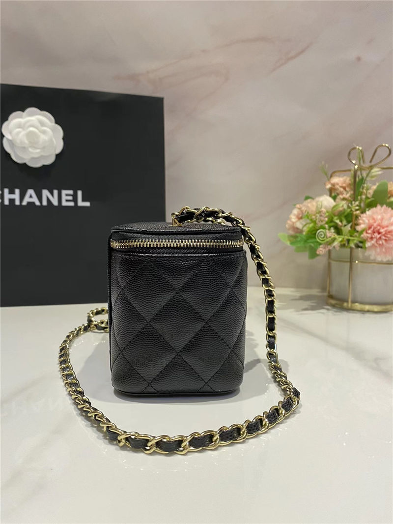 Chanel Vanity with Chain Grained Calfskin Gold Metal Black-II High