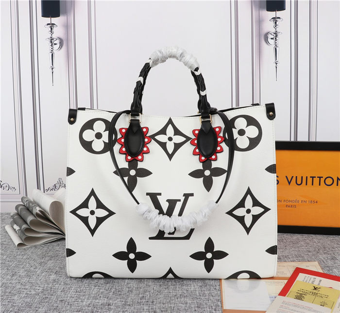 Louis Vuitton LV CRAFTY ONTHEGO GM Bag Off White