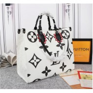 Louis Vuitton LV CRAFTY ONTHEGO GM Bag Off White