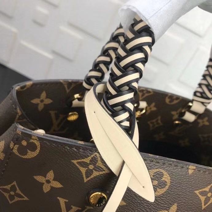 Louis Vuitton MONTAIGNE MM Monogram Cream High