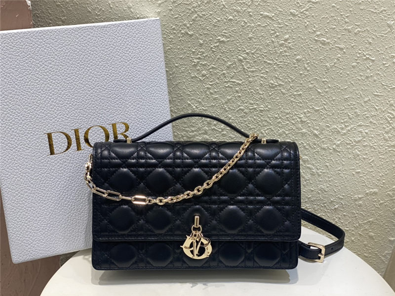 BOLSO MISS DIOR TOP HANDLE Cannage Lambskin Black High