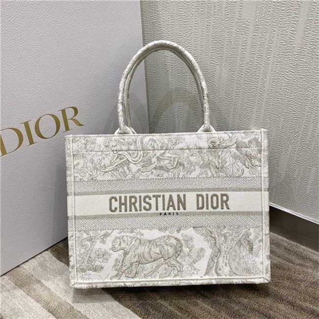 MEDIUM Dior BOOK TOTE Toile de Jouy Embroidery Gold High