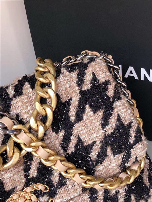 Large Chanel 19 Flap Bag Tweed Gold-Tone Houndstooth Black-Beige High