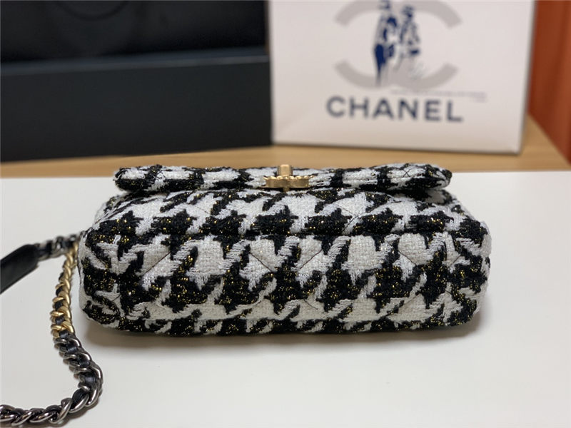 Large Chanel 19 Flap Bag Tweed Gold-Tone Houndstooth Black-White High