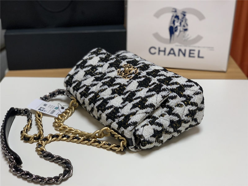 Large Chanel 19 Flap Bag Tweed Gold-Tone Houndstooth Black-White High