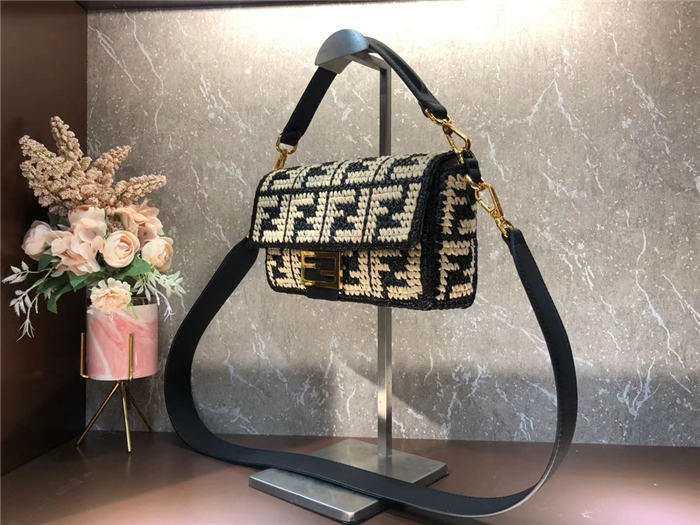 Fendi BAGUETTE raffia FF bag Black Mid