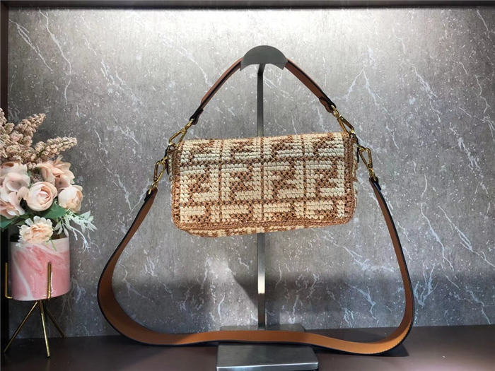 Fendi BAGUETTE raffia FF bag Beige Mid