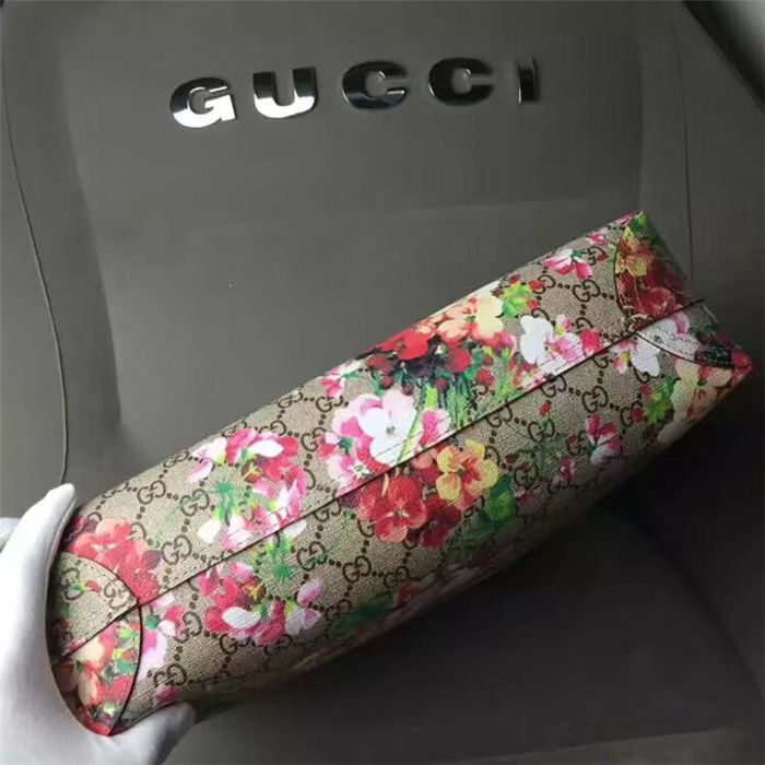 Gucci Reversible GG Tote Red mid