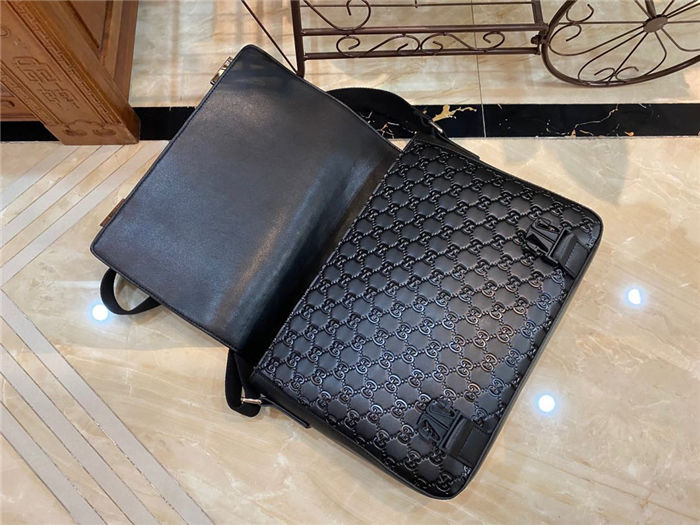 Gucci Signature leather messenger Embossed GG Black mid