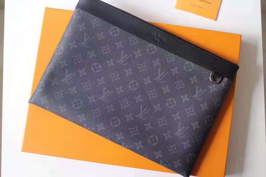 Louis Vuitton DISCOVERY POCHETTE Monogram Eclipse M62291 High