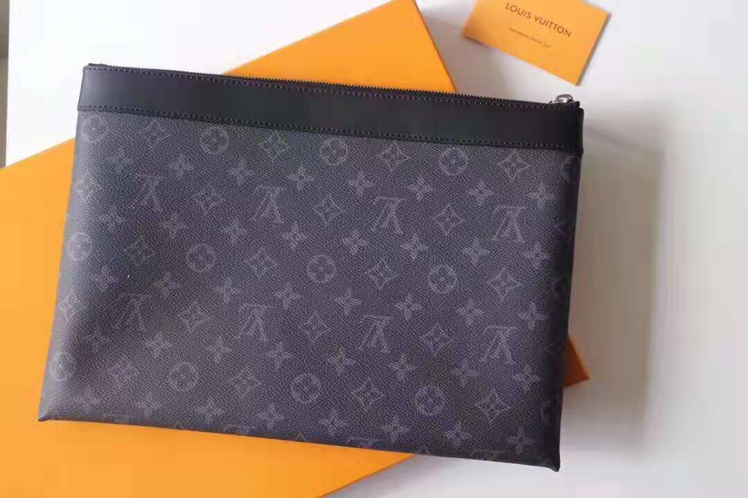 Louis Vuitton DISCOVERY POCHETTE Monogram Eclipse M62291 High