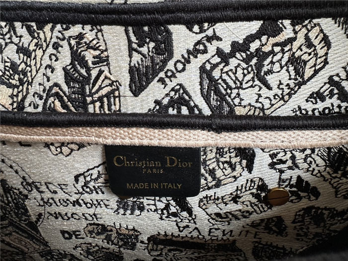 SADDLE BAG Embroidery High