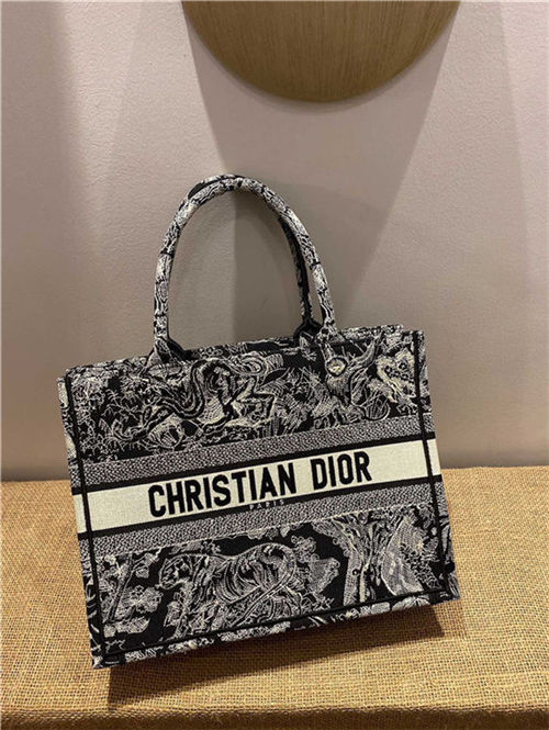 MEDIUM Dior BOOK TOTE Toile de Jouy Reverse Embroidery Black Mid